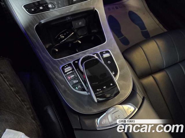 Mercedes-Benz E-Class (W213) E450 4MATIC Cabriolet 2021 — фото 22