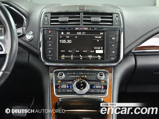 Lincoln Continental (X) 3.0 AWD 2017 — фото 18