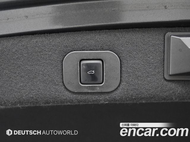 Lincoln Continental (X) 3.0 AWD 2017 — фото 24