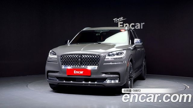 Lincoln Aviator (II) 3.0 Black Label AWD 2022 — фото 3