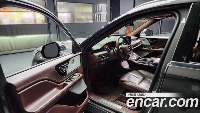 Lincoln Aviator (II) 3.0 Black Label AWD 2022 — фото 10