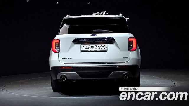 Ford Explorer (VI) 2.3 LimIted 4WD 2020 — фото 4