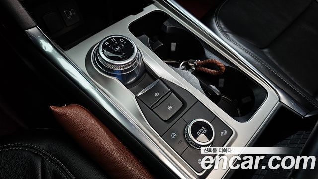 Ford Explorer (VI) 2.3 LimIted 4WD 2020 — фото 9