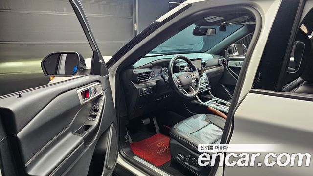 Ford Explorer (VI) 2.3 LimIted 4WD 2020 — фото 11