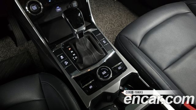KG Mobility (SsangYong) Beautiful Korando Gasoline 1.5 2WD C5 Plus 2022 — фото 9
