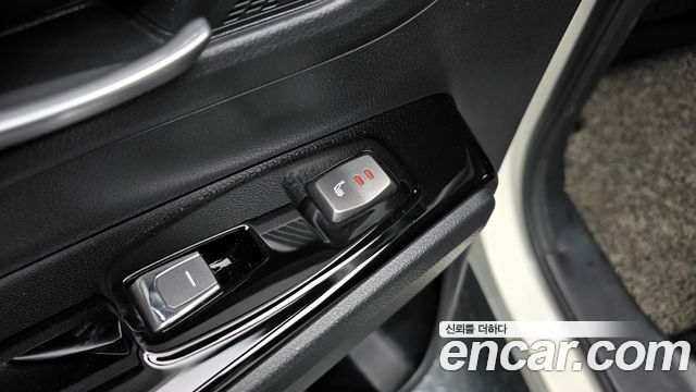KG Mobility (SsangYong) Beautiful Korando Gasoline 1.5 2WD C5 Plus 2022 — фото 17