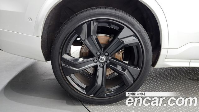Volvo XC90 (II) T8 R-Design Hybrid 2021 — фото 5