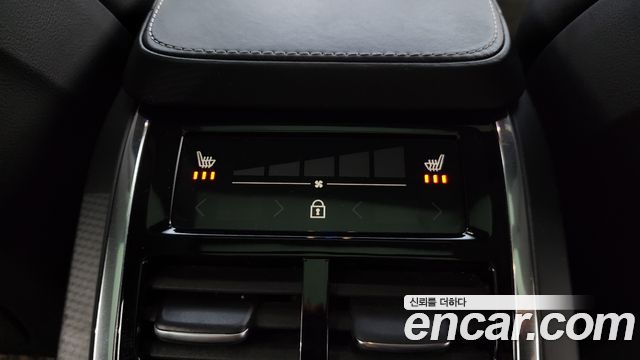 Volvo XC90 (II) T8 R-Design Hybrid 2021 — фото 19