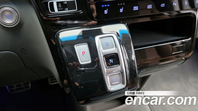 Hyundai Staria 2WD Camping Car Prestige Camper 4Seater 2024 — фото 9
