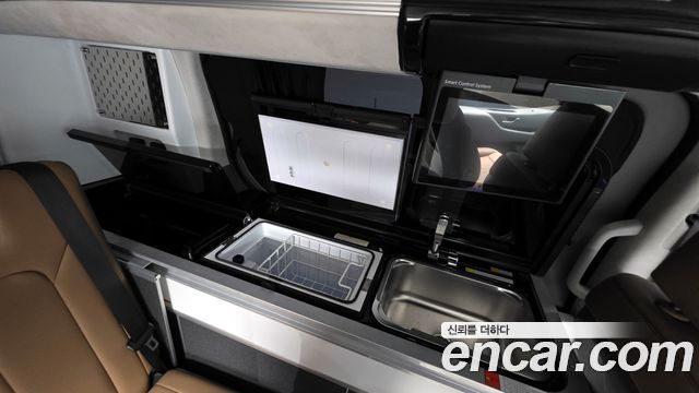Hyundai Staria 2WD Camping Car Prestige Camper 4Seater 2024 — фото 20