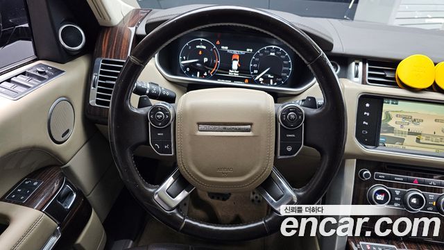 Land Rover Range Rover (IV) 4.4 SDV8 Vogue SE DIESEL 2016 — фото 17