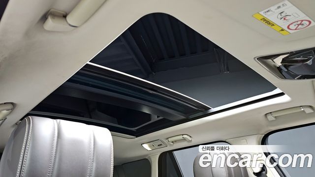 Land Rover Range Rover (IV) 4.4 SDV8 Vogue SE DIESEL 2016 — фото 18
