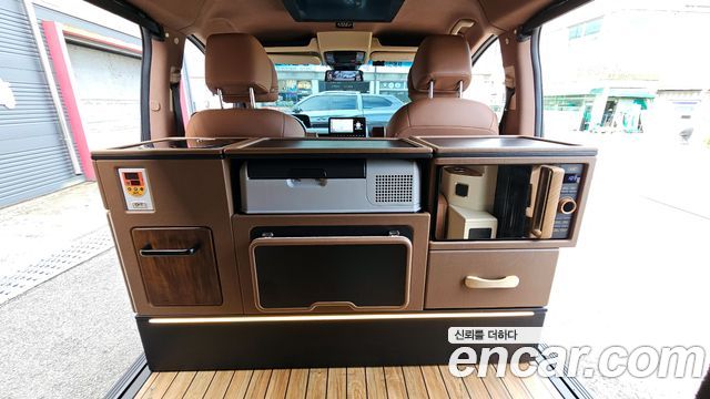 Hyundai Staria 2WD Camping Car Special Vehicle 2023 — фото 18