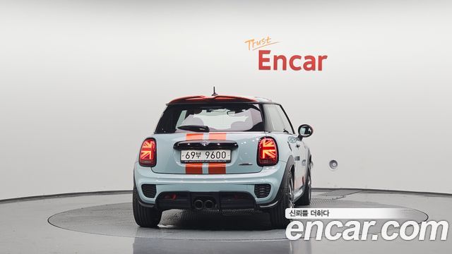 MINI Cooper S JCW Delaney Edition 3rd 2019 — фото 4