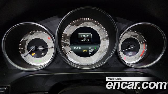 Mercedes-Benz E-Class (W212) E200 Avantgarde 2016 — фото 8