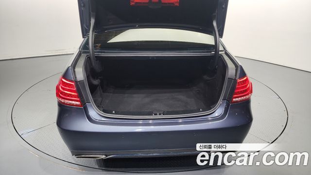 Mercedes-Benz E-Class (W212) E200 Avantgarde 2016 — фото 20