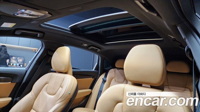 Volvo S90 B6 AWD Ultimate Bright 2024 — фото 18