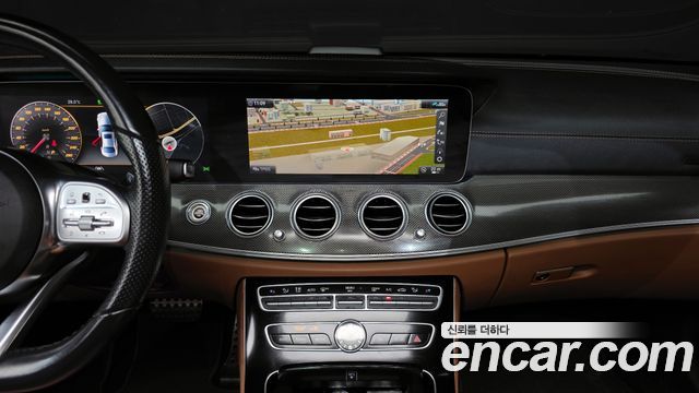 Mercedes-Benz E-Class (W213) E350 4MATIC AMG Line 2020 — фото 19