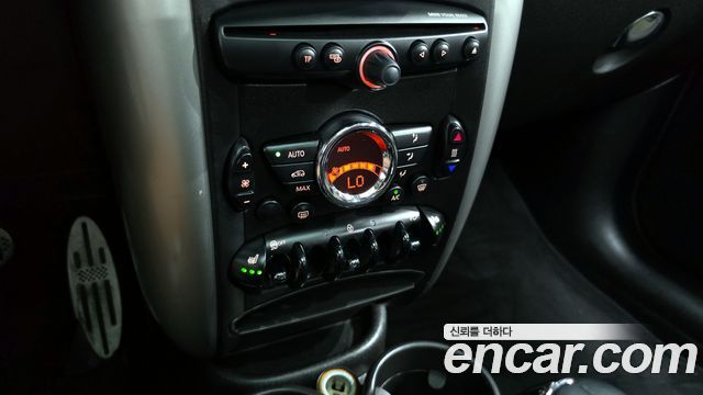 MINI Cooper D Countryman ALL4 1st 2015 — фото 17