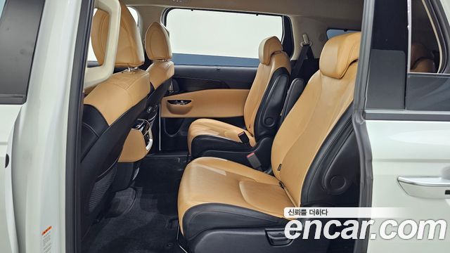 Kia Carnival (IV) Diesel 9-Seater Noblesse 2023 — фото 12