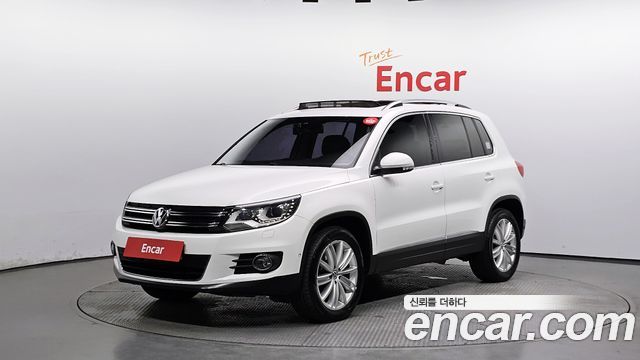 Volkswagen Tiguan 2.0 TDI  Premium 5N 2013 — фото 1