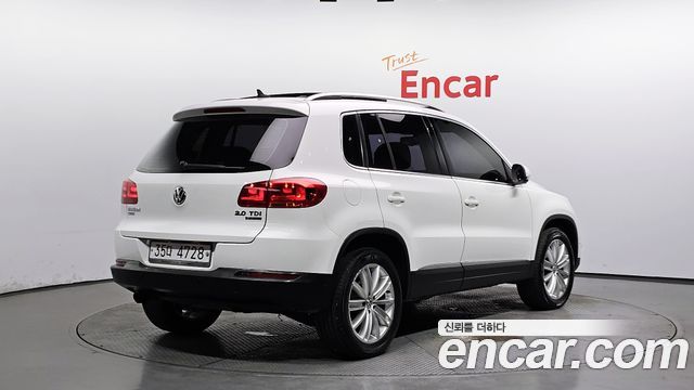 Volkswagen Tiguan 2.0 TDI  Premium 5N 2013 — фото 2