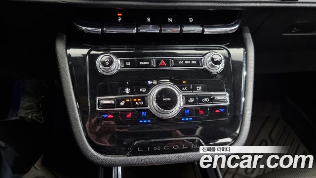 Lincoln Corsair 2.0 Reserve AWD 2021 — фото 16