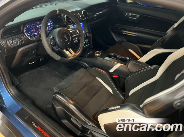 Ford Mustang Shelby GT500 Coupe 2020 — фото 17