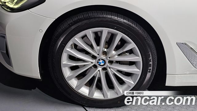 BMW 5 Series (G30) 530i Luxury 2021 — фото 5