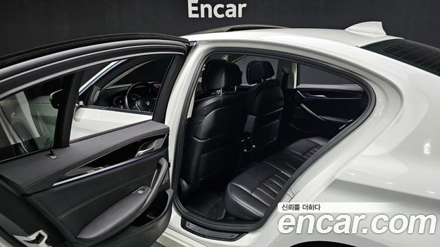 BMW 5 Series (G30) 530i Luxury 2021 — фото 12