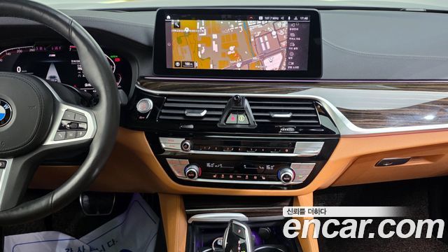 BMW 5 Series (G30) 520i M Sport 2021 — фото 14