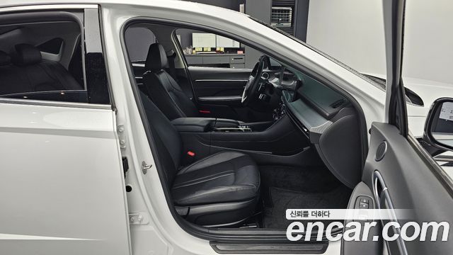 Hyundai Sonata The Edge (DN8) 1.6 Turbo Premium 2024 — фото 10