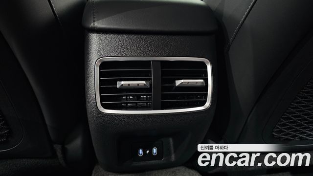 Hyundai Sonata The Edge (DN8) 1.6 Turbo Premium 2024 — фото 19