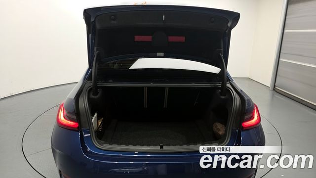 BMW 3 Series (G20) 320i 2023 — фото 24