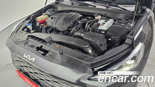 Kia K8 2.5 Gasoline 2WD Noblesse 2022 — фото 6