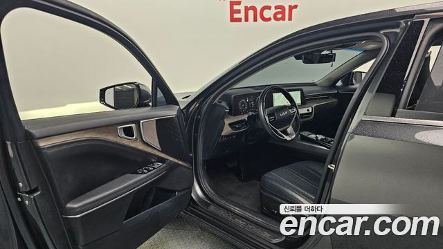 Kia K8 2.5 Gasoline 2WD Noblesse 2022 — фото 10