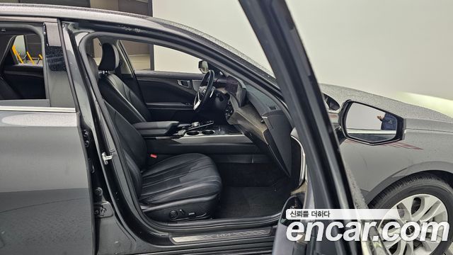Kia K8 2.5 Gasoline 2WD Noblesse 2022 — фото 16