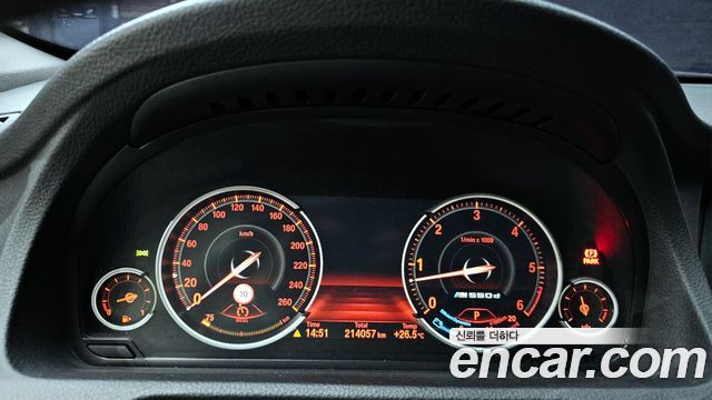BMW 5 Series GT (F07) GT 30d xDrive 2014 — фото 8