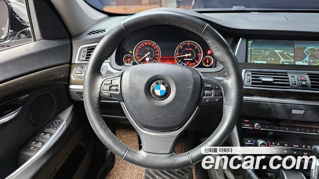 BMW 5 Series GT (F07) GT 30d xDrive 2014 — фото 13
