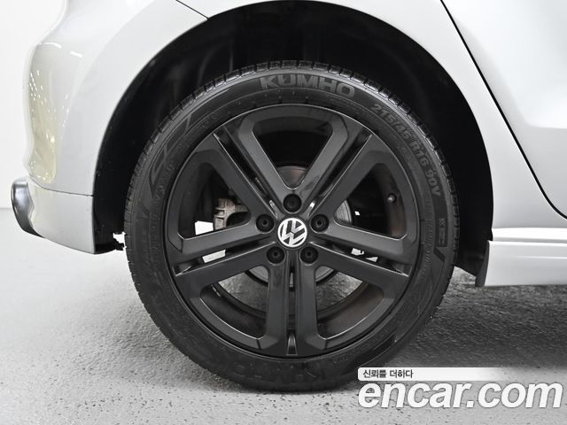 Volkswagen Polo 1.6 TDI R-Line 5th 2013 — фото 5