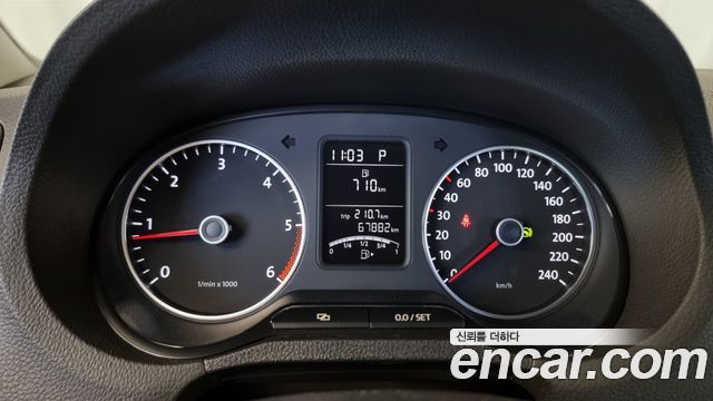 Volkswagen Polo 1.6 TDI R-Line 5th 2013 — фото 8
