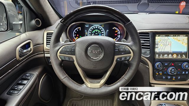 Jeep Grand Cherokee 3.0 Diesel Overland Summit WK2 2014 — фото 13