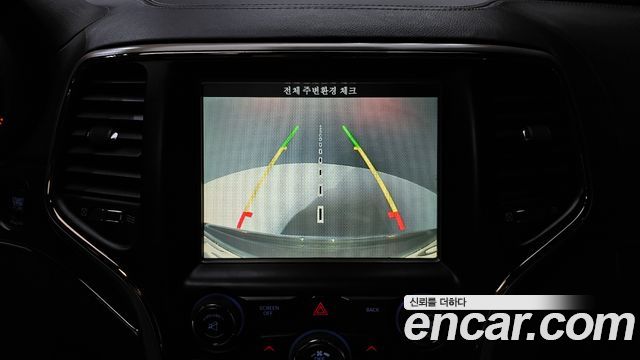 Jeep Grand Cherokee 3.0 Diesel Overland Summit WK2 2014 — фото 15
