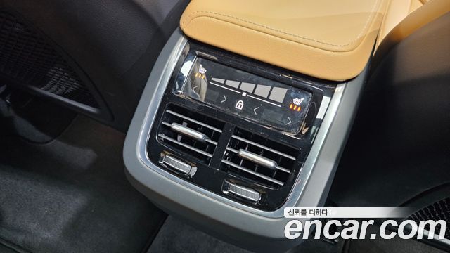 Volvo XC60 (II) B5 Ultra Bright 2025 — фото 19