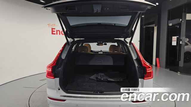 Volvo XC60 (II) B5 Ultra Bright 2025 — фото 20
