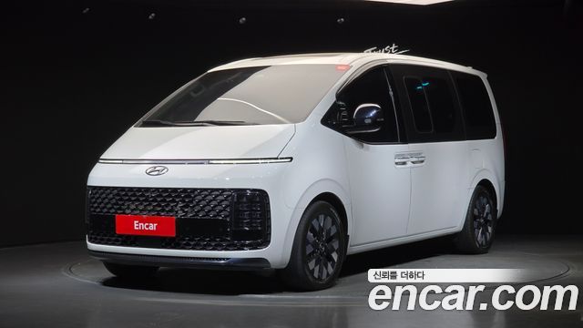 Hyundai Staria 4WD Lounge 9-Seater Inspiration 2024 — фото 1