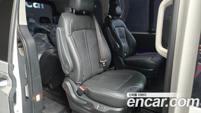 Hyundai Staria 4WD Lounge 9-Seater Inspiration 2024 — фото 11