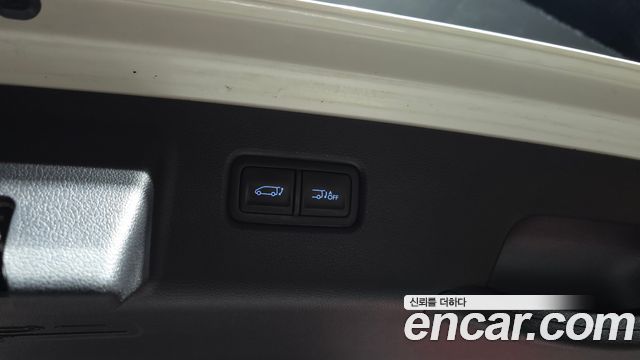 Hyundai Staria 4WD Lounge 9-Seater Inspiration 2024 — фото 20
