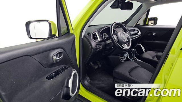 Jeep Renegade 2.4 Longitude High 2018 — фото 11