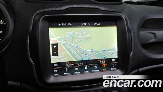 Jeep Renegade 2.4 Longitude High 2018 — фото 15